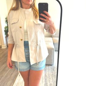 ✨The Limited Ivory Beige Blazer cinch Waist Military jacket blouse size 4